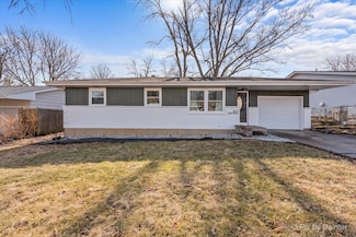 1613 Oak St, Saint Charles, IL 60174