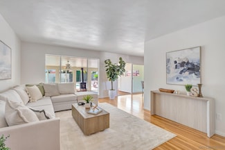 616 Oakwood Way, El Cajon, CA 92021