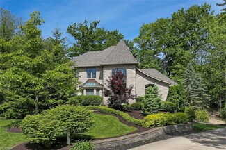 383 Aberdeen Ln, Aurora, OH 44202