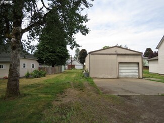 805 A St, Vader, WA 98593