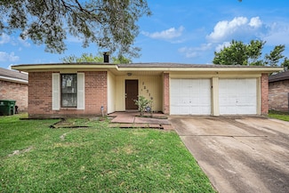 12719 Panay Dr, Houston, TX 77048