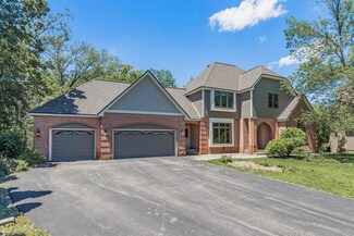 12728 Diamond Dr, Burnsville, MN 55337