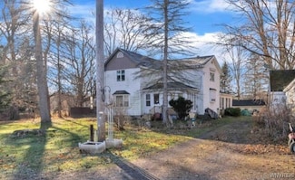 9005 Tonawanda Creek Rd, Clarence Center, NY 14032