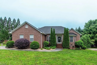 3021 Kamerin St, Randleman, NC 27317