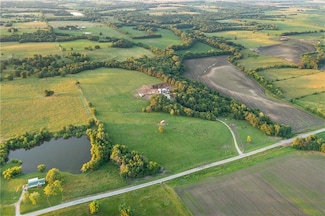 1318 NW 911p Rd, Blairstown, MO 64726