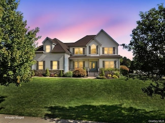 9 Prestwick Dr, Monroe, NY 10950