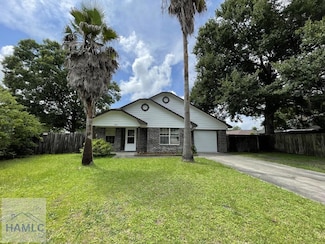 904 Canyon Ct, Hinesville, GA 31313