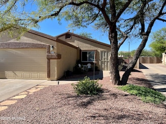 9458 E Bench Mark Loop, Tucson, AZ 85747