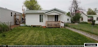 132 Fremont St, Thermopolis, WY 82443