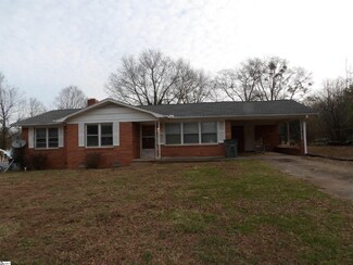 102 Brantford Ln, Greenville, SC 29605