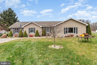 34 Southside Dr, Newville, PA 17241