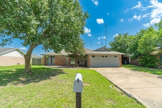 4003 Sunhill Dr, Greenville, TX 75402