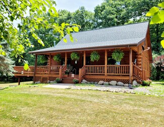 51616 56th St, Lawrence, MI 49064