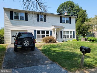 866 Center St, Mount Joy, PA 17552