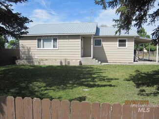 112 N Fair Ave, Filer, ID 83328