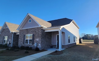 3239 Mcclellan Way SE, Decatur, AL 35603