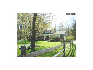944 Bell Rd, Chagrin Falls, OH 44022