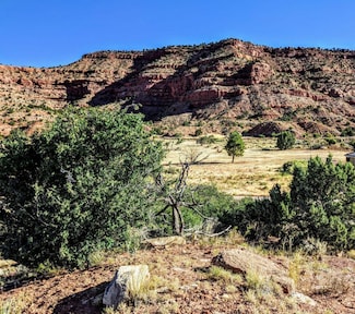 1084 E Country Club Dr E, Kanab, UT 84741