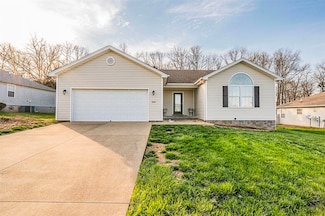 1519 Calgary Way, Bowling Green, KY 42101