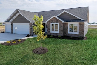 13527 Outpost Lodge Rd, Roanoke, IN 46783