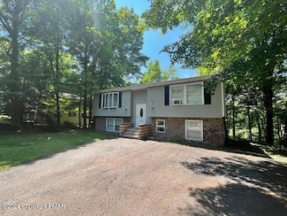 1118 Mink Trail, Bushkill, PA 18324