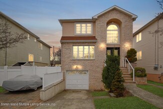 110 Gladwin St, Staten Island, NY 10309