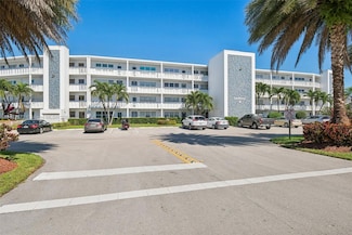 3014 Oakridge A, Deerfield Beach, FL 33442