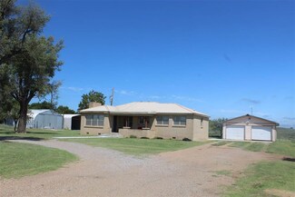 209831 E 640 Rd, Vici, OK 73859