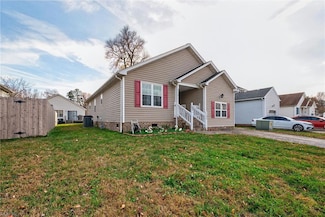 137 Kristen Ln, Suffolk, VA 23434