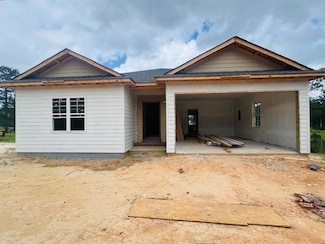 33 Mary Russell Rd, Ellisville, MS 39437