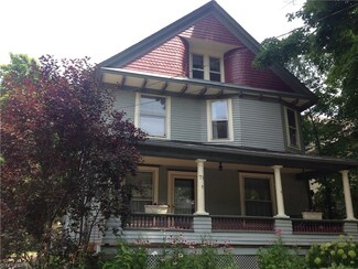 71 Mayfield Ave, Akron, OH 44313