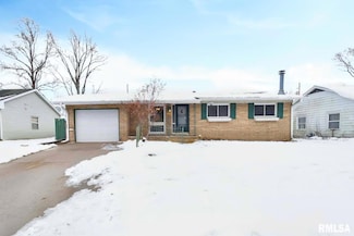 310 Dundee Rd, East Peoria, IL 61611