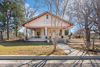6860 Routt St, Fort Worth, TX 76112