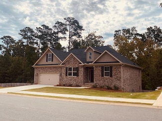 109 Whirlaway Ct, Greenwood, SC 29649
