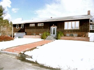 30 Meadow Glen Dr, Manchester, NH 03109