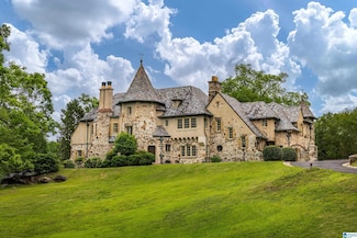 2919 Fairway Dr, Mountain Brook, AL 35213