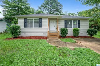 208 6th St, Docena, AL 35060