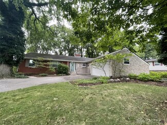1919 Oak Tree Dr E, Dayton, OH 45440