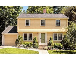 33 Englewood Rd, Winchester, MA 01890