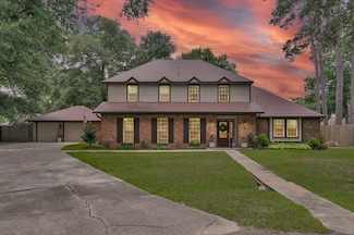 833 Stone Mountain Dr, Conroe, TX 77302