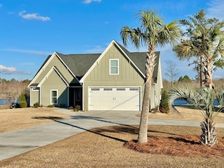 185 Alan Dr, Douglas, GA 31535