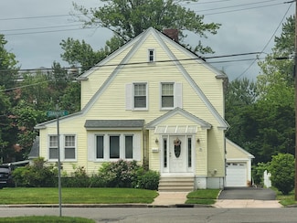 38 Grandview Ave, Hamden, CT 06514