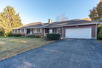 6 Douglas Dr, Salem, NH 03079