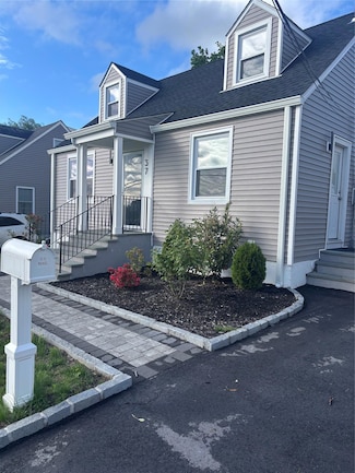 37 Kathwood Rd, Yonkers, NY 10710