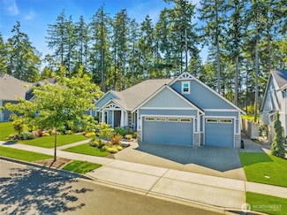 4411 Caddyshack Dr NE, Lacey, WA 98516