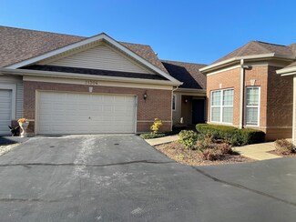 21304 Hidden Lake Ct Unit 5, Crest Hill, IL 60403