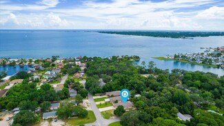 7 3rd St, Shalimar, FL 32579