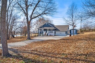 13505 184th St, Linwood, KS 66052