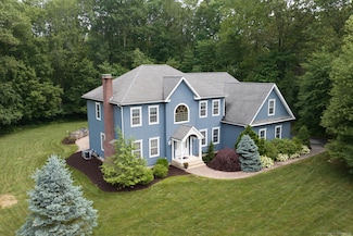 2 Warren Glen, Burlington, CT 06013