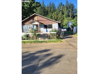 130 SE Mill St, Myrtle Creek, OR 97457